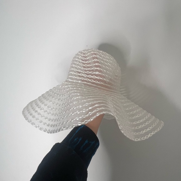 vintage Accessories - Elegant White Sun Hat Sheet Summer Beach Hat simple